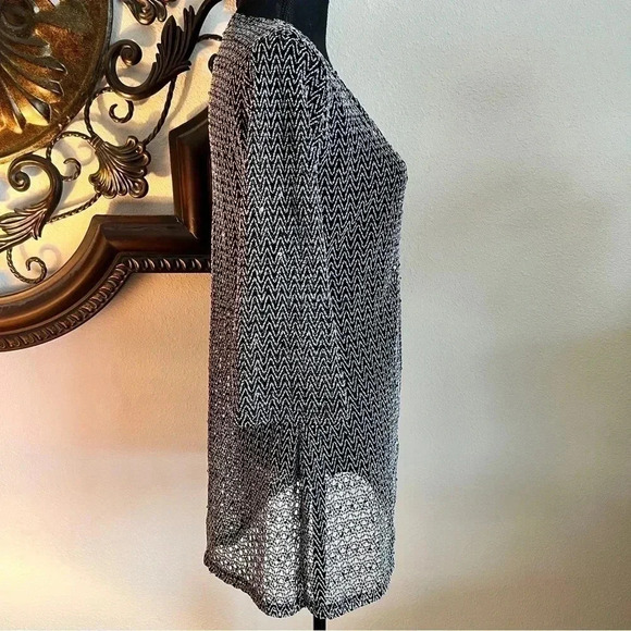 J Valdi Black White Zig Zigzag Crocheted V-Neck Beach Coverup with Black Sequins - Picture 12 of 13